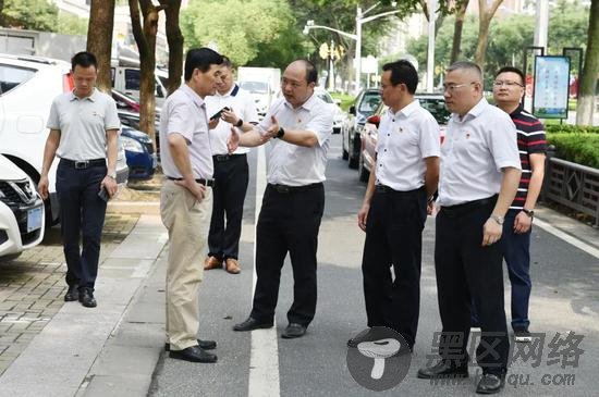 平湖市市长督查全国文明城市创建和爱国卫生运动工作