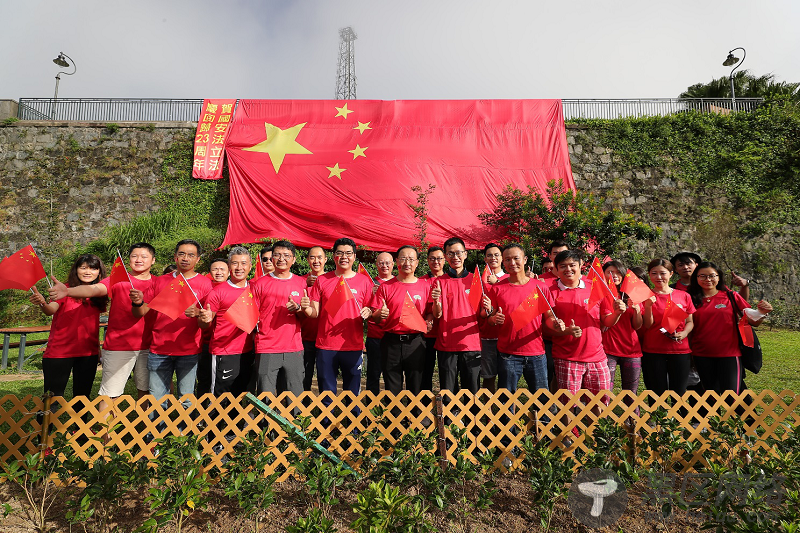 香港爱国爱港社团庆回归：香港国安法是“及时