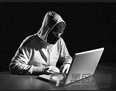 天津一男子自学了黑客技术后，攻击了沪上一知名食品公司的服务器，成功将充值的四角钱倍增成6万元。日前，松江警方破获这起破坏计算机信息系统的案件，抓获犯罪嫌疑人苏某。
