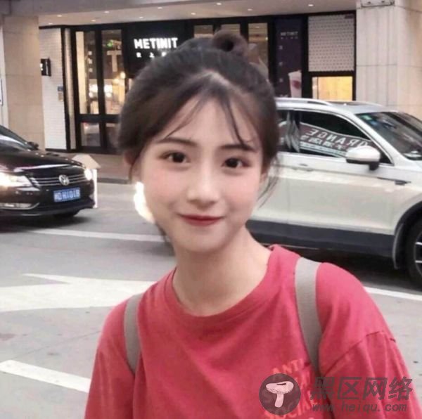 短发/侧脸/下半身女生头像 人也无趣 笔也无趣