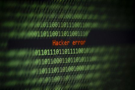 勇进黑客计算机技术二进码数据提示显屏幕罪犯网络活动或窃贼安全黑客