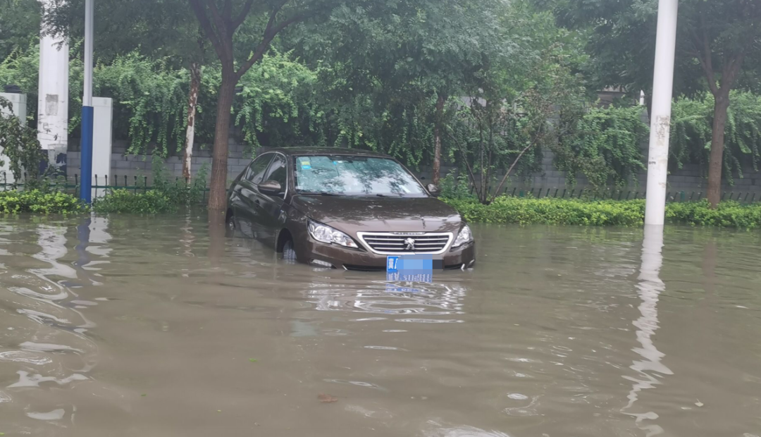 ​石家庄现入汛以来最大洪峰！雨还要下多久？